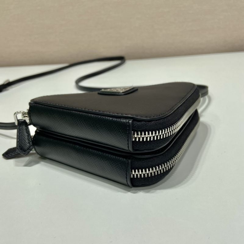 Pra*a triangle pouch